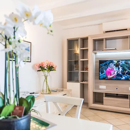 Relais Del Borgo- Domo 4* Porto San Paolo (Sardinia)