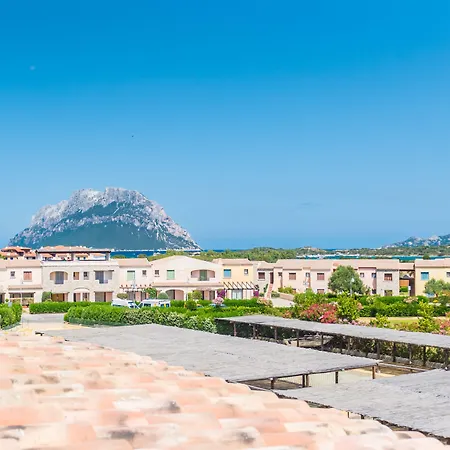 Konukevi Relais Del Borgo- Domo Porto San Paolo (Sardinia)