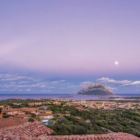 Relais Del Borgo- Domo 3* Porto San Paolo (Sardinia)
