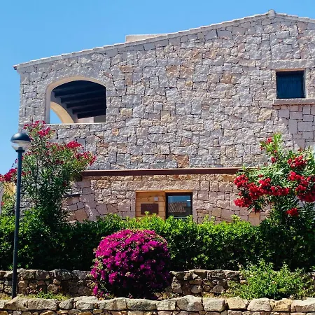 Relais Del Borgo- Domo Penzion 4*