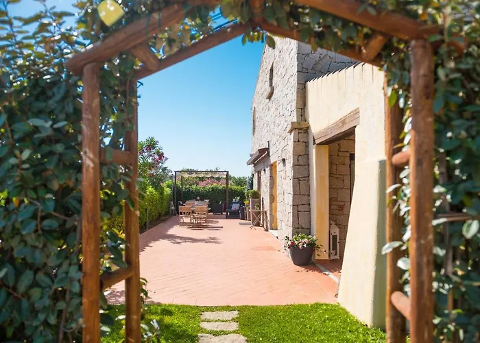 Relais Del Borgo- Domo Porto San Paolo (Sardinia)