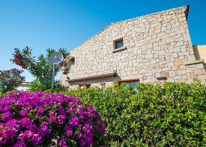 Relais Del Borgo- Domo 4* Porto San Paolo (Sardinia)