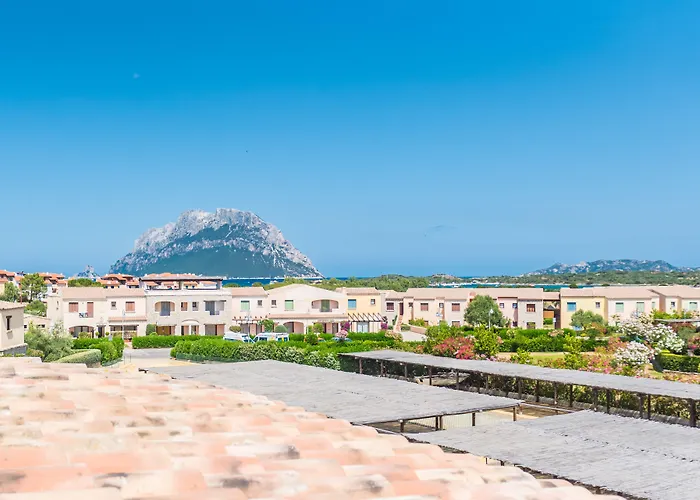 Konukevi Relais Del Borgo- Domo Porto San Paolo (Sardinia)