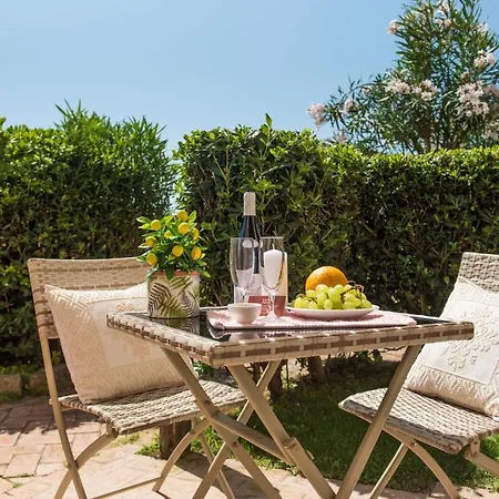 Relais Del Borgo- Domo 4* Porto San Paolo (Sardinia)