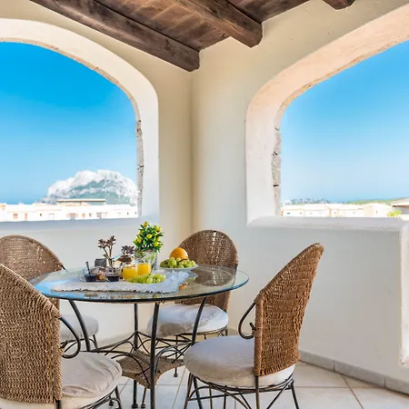 Relais Del Borgo- Domo Porto San Paolo (Sardinia)