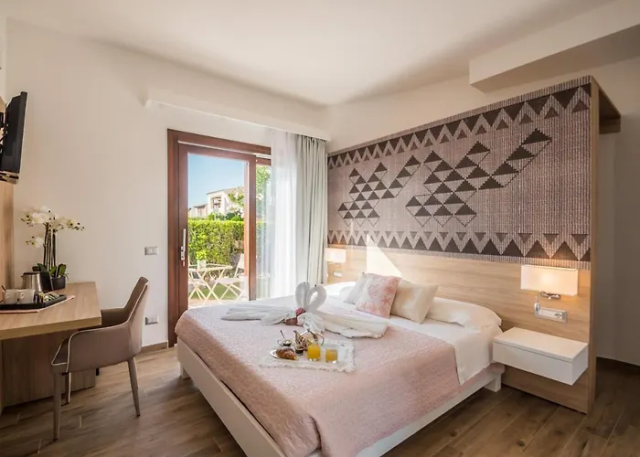 Relais Del Borgo- Domo 4* بورتو سان باولو